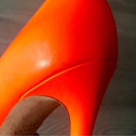 Stuart Weitzman Anny 105 neon orange pumps sz 6.5 - Picture 11 of 12